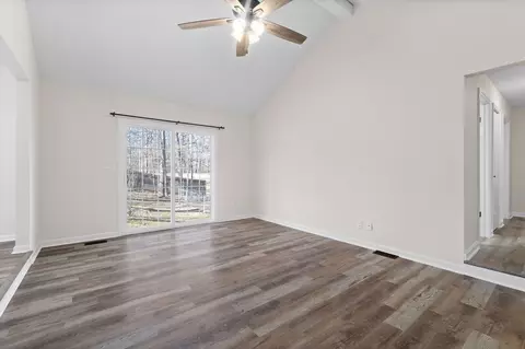 215 Lee Rd, Dickson, TN 37055 photo 6