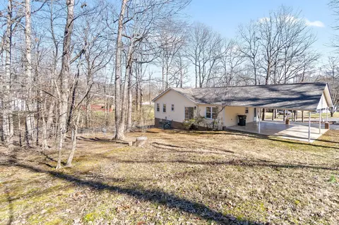 215 Lee Rd, Dickson, TN 37055 photo 4