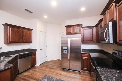 2205 Burnside Dr, Murfreesboro, TN 37128 photo 10