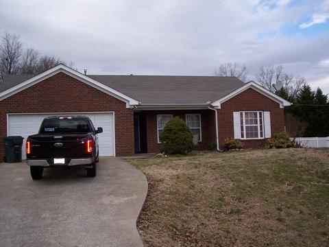 1004 Hickory Pointe, Dickson, TN 37055 photo 1