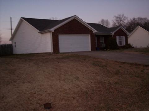 1004 Hickory Pointe, Dickson, TN 37055 photo 3