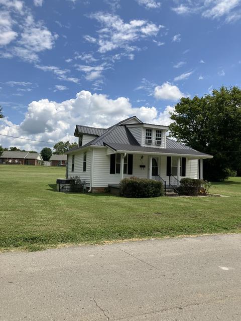 815 S Shephard St, Winchester, TN 37398