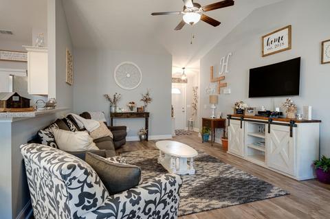 1059 Berra Dr, Springfield, TN 37172 photo 8