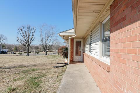 2202 Ruth St, Springfield, TN 37172 photo 5