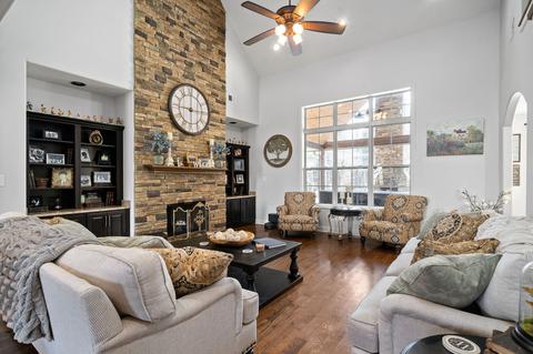 300 Batson Rd, Cunningham, TN 37052 photo 4