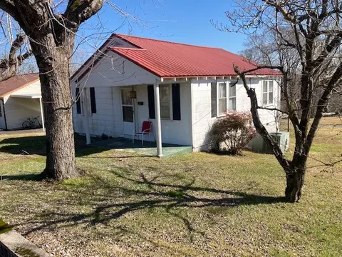 110 Riverside Dr, Centerville, TN 37033 photo 1