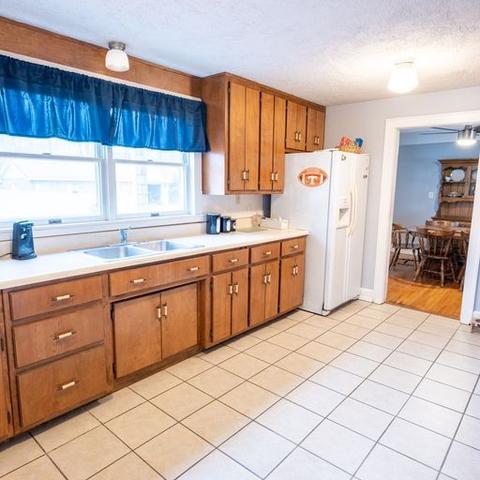 902 W Main St, Decherd, TN 37324 photo 10