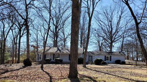 200 E Hills Ter, Dickson, TN 37055 photo 1