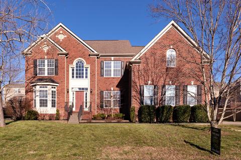 1015 Beverly Ln, Spring Hill, TN 37174 photo 1