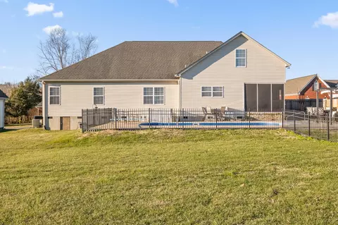 8698 Streamside Dr, Ooltewah, TN 37363 photo 7