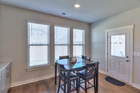 1650 Burrows Ave, Murfreesboro, TN 37129 photo 12