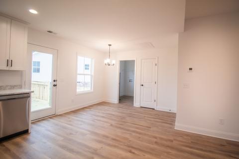 242 Elder Dr, Springfield, TN 37172 photo 4