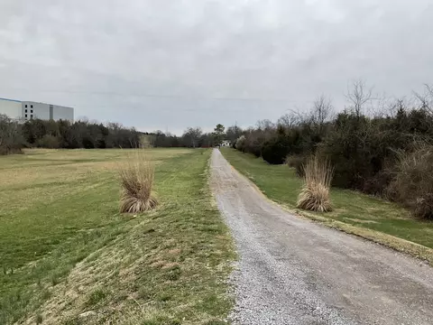 2106 E Division St, Mount Juliet, TN 37122