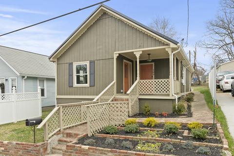 104 Walnut St, Springfield, TN 37172 photo 1