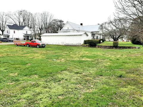 403 W Main St, Decherd, TN 37324 photo 4
