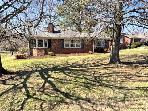 209 S Sequoia Dr, Springfield, TN 37172 photo 2