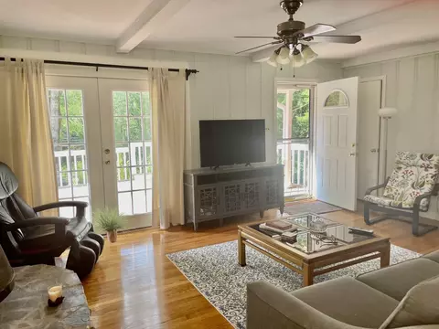 52 Finney Ln, Sewanee, TN 37375