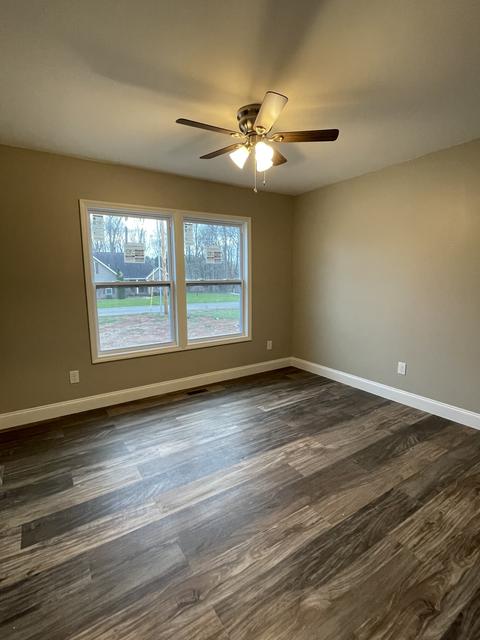 208 Lakeview Dr, Decherd, TN 37324 photo 7