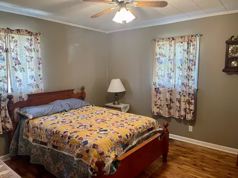 113 E Commerce St, Loretto, TN 38469 photo 17