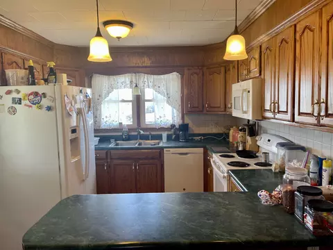 113 E Commerce St, Loretto, TN 38469 photo 10