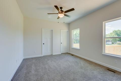 805 W 3rd St, Dickson, TN 37055 photo 11