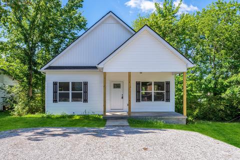 805 W 3rd St, Dickson, TN 37055 photo 1