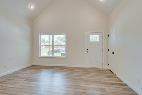805 W 3rd St, Dickson, TN 37055 photo 5