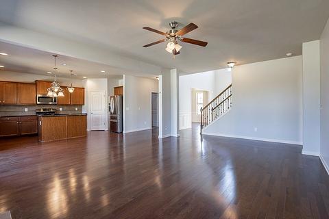 2004 Austin Dr, Spring Hill, TN 37174 photo 10