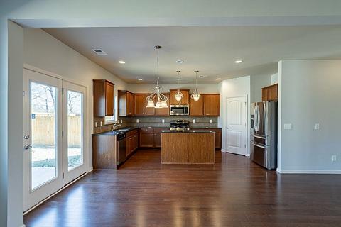 2004 Austin Dr, Spring Hill, TN 37174 photo 13