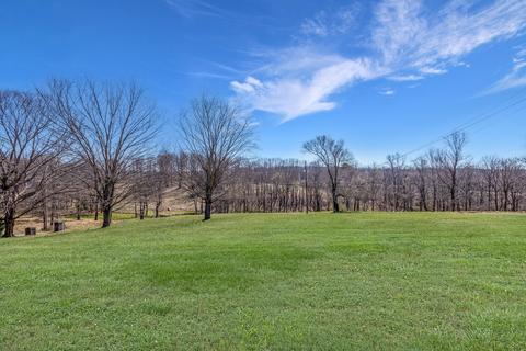 511 Center Ave, Dickson, TN 37055 photo 2