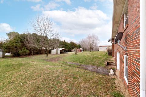 703 Hickory St, Centerville, TN 37033 photo 9