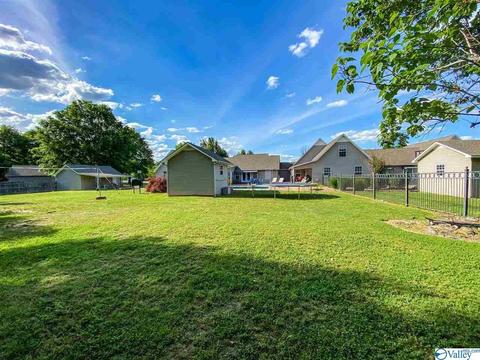 11 Samuel Ln, Loretto, TN 38469 photo 3