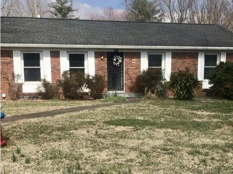 2604 Hickory Dr, Springfield, TN 37172 photo 1