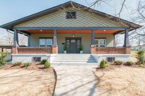 107 Spring St, Dickson, TN 37055 photo 1