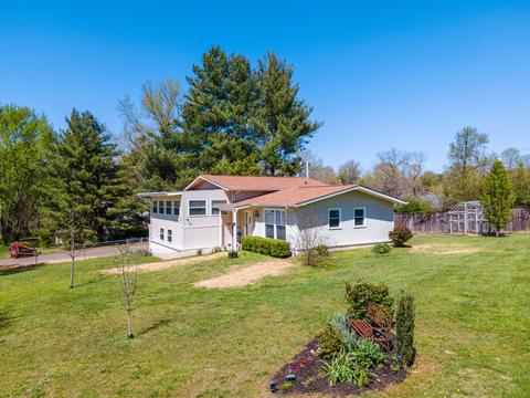 106 E Lake Dr, Dickson, TN 37055 photo 2