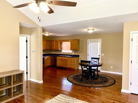 1111 Hillside Dr, Springfield, TN 37172 photo 9