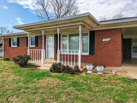 706 Hickory St, Centerville, TN 37033 photo 1
