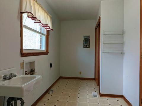 706 Hickory St, Centerville, TN 37033 photo 9