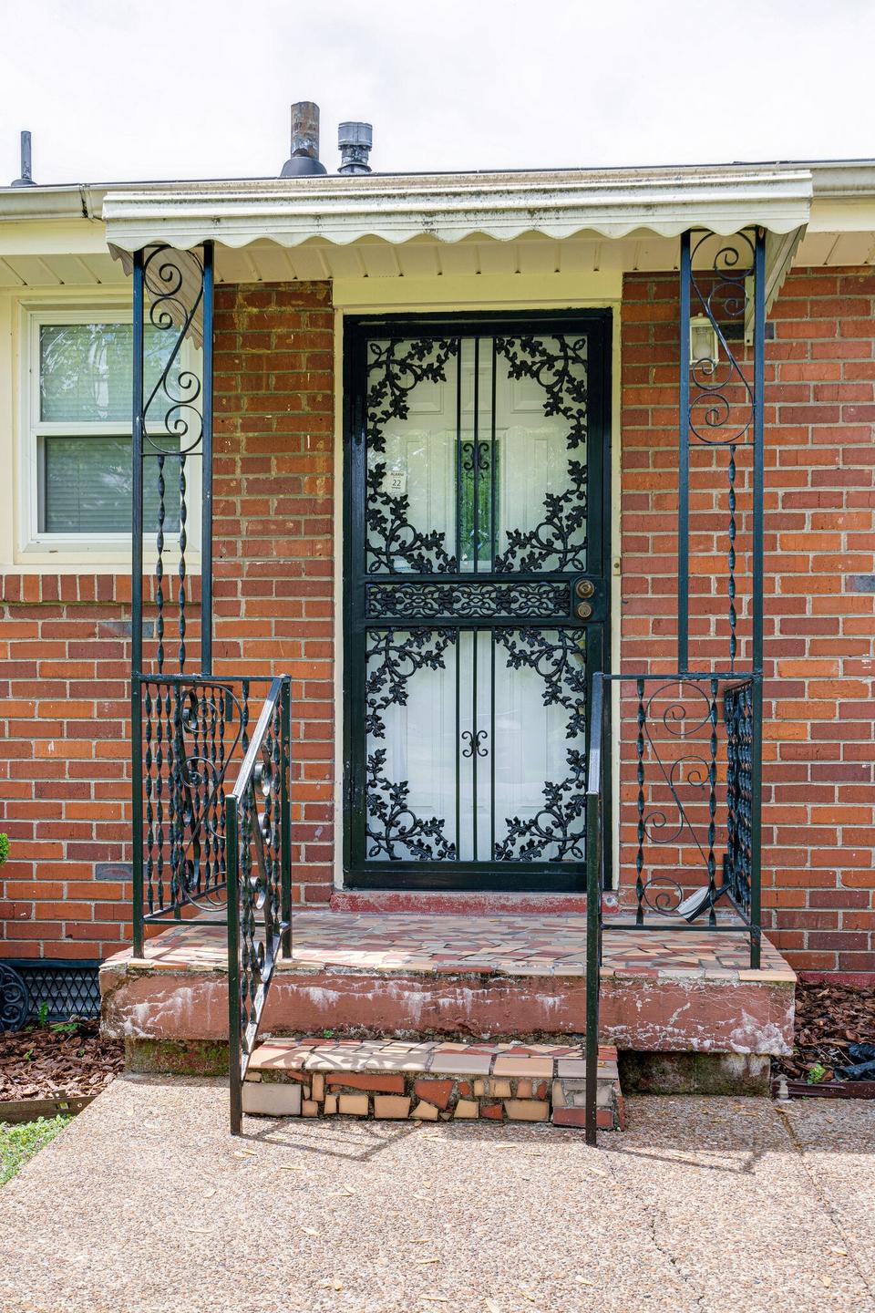 3943 Pheasant Dr, Nashville, TN 37218 photo 4