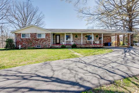 632 Murrell Rd, Dickson, TN 37055 photo 2