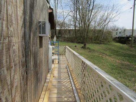 189 Old 52 Loop, Celina, TN 38551 photo 23