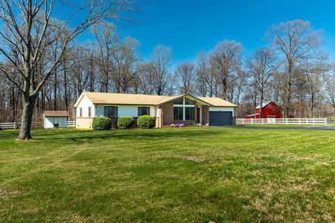 4828 Hyde Rd, Springfield, TN 37172 photo 1