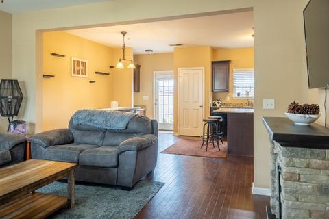 2034 Hemlock Dr, Spring Hill, TN 37174 photo 3