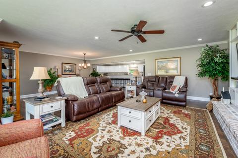 334 E Main St, Parsons, TN 38363 photo 10