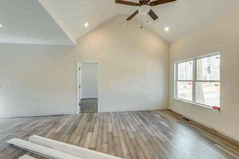 111 W Dell Rd, Dickson, TN 37055 photo 5