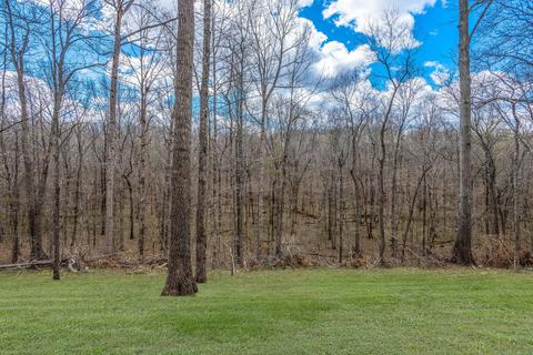 111 W Dell Rd, Dickson, TN 37055 photo 2