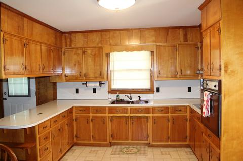 239 Mill St, Viola, TN 37394 photo 10