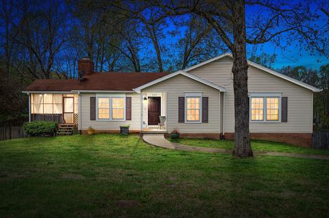 220 Old Columbia Rd, Dickson, TN 37055 photo 1
