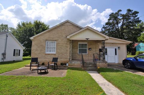314 Pine St, Pulaski, TN 38478 photo 1