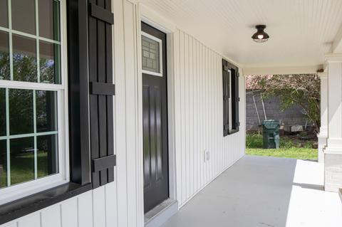 904 W 2nd St, Dickson, TN 37055 photo 5